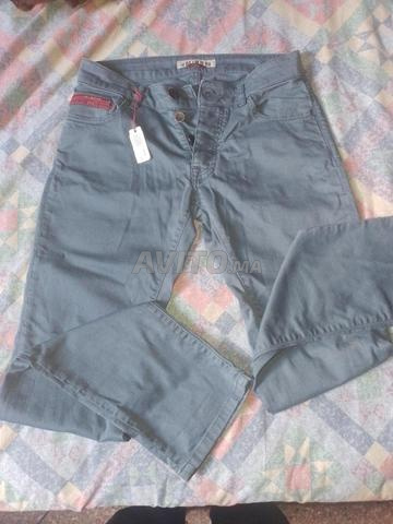 Pantalon unlimited original neuf taille 30