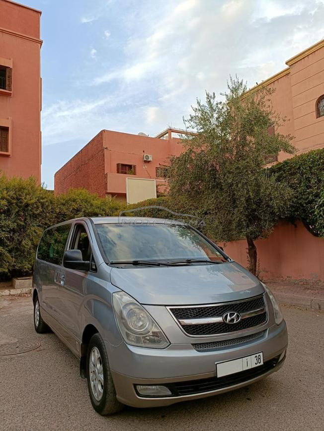 Hyundai H1 