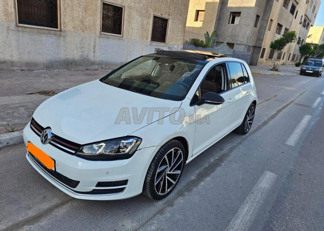 Volkswagen Golf - 2