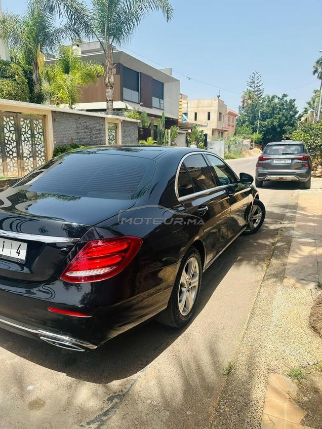 🚗 Mercedes-Benz E220 