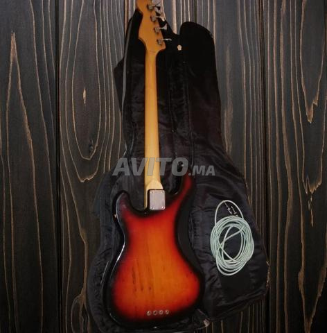 Pack Guitare basse Jim Harley et Ampli Peavey - 2