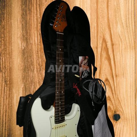 جيتار كهربائي Eko ST300 SSS Stratocaster - 2