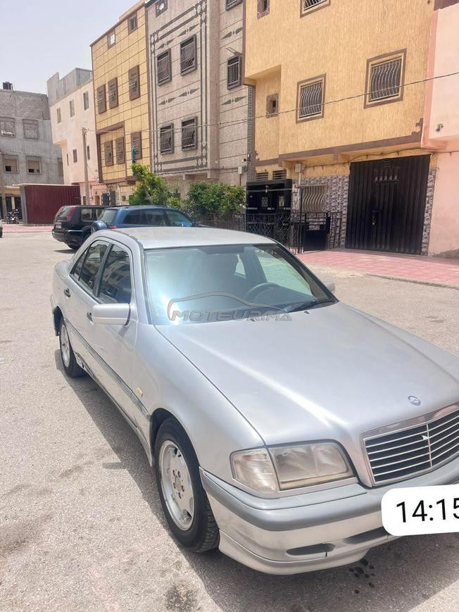 ميرسديس بنز 220 