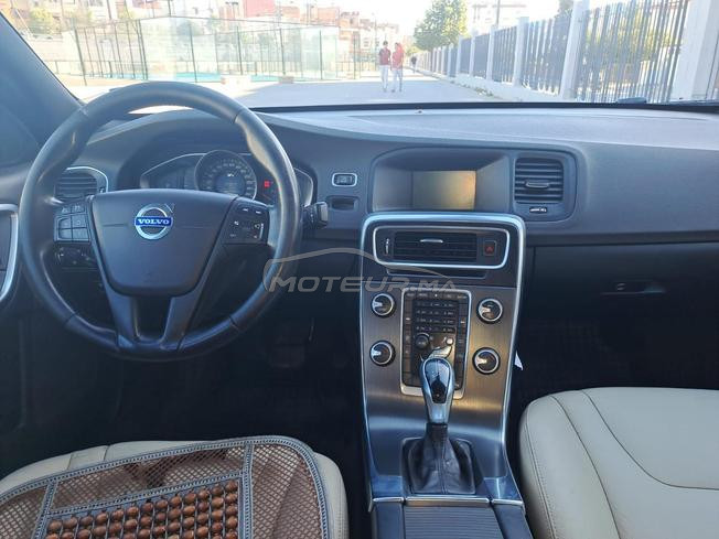 volvo s60 D3 2015 150000dh