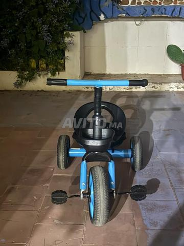 Un tricycle pour enfant - 2