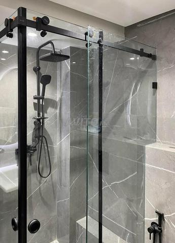 Cabine de douche en verre trempé et accessoires en inox - 2