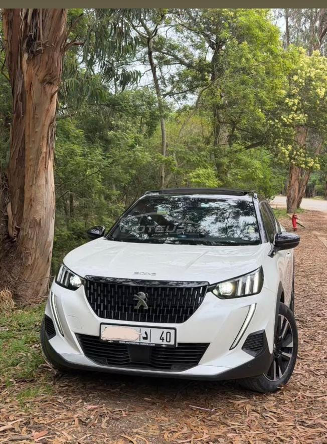 PEUGEOT 2008 GT LINE
