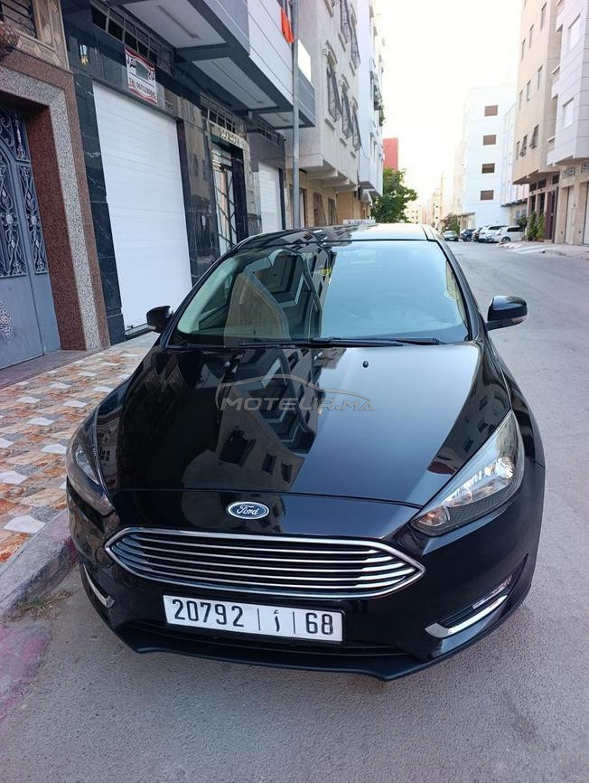 Ford focus berline 1ère main 2018