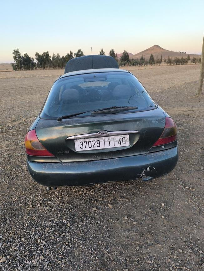 Ford Mondeo 2000 7ch