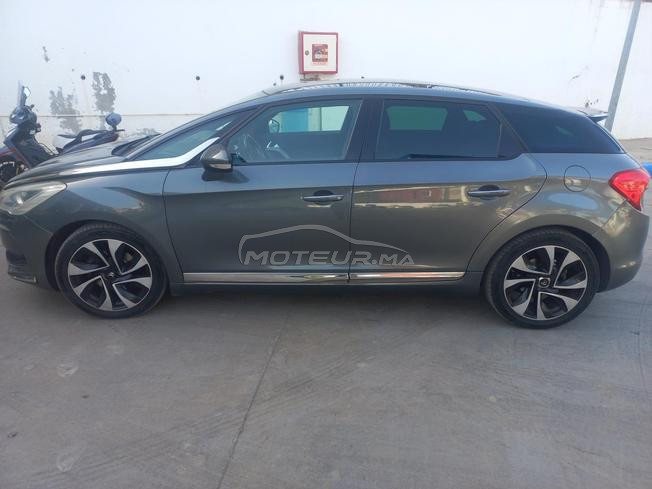 très belle voiture à vendre