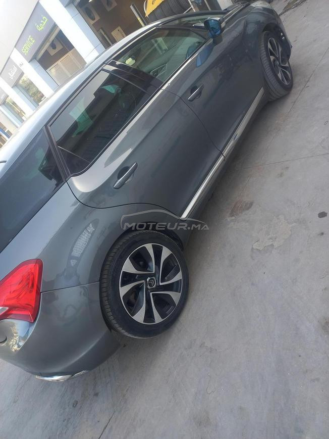 très belle voiture à vendre