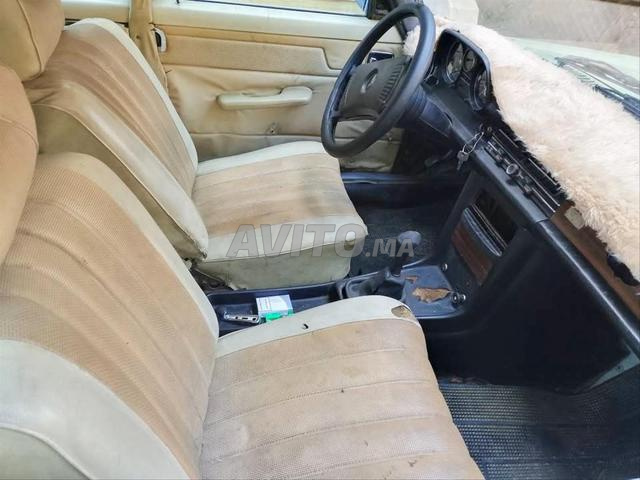 Mercedes 220 à vendre - 2