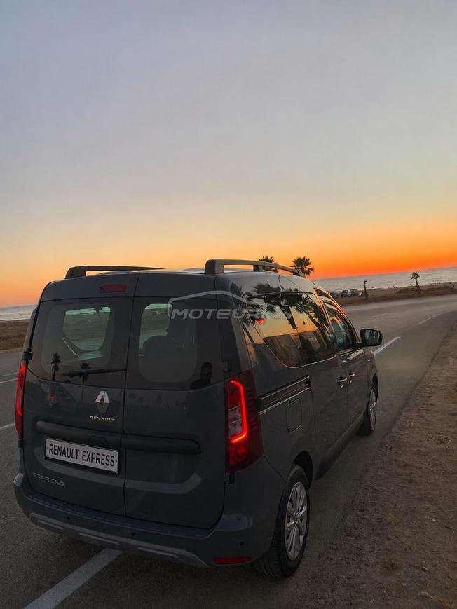 Renault Express Diesel Manuelle 2022 à Tanger
