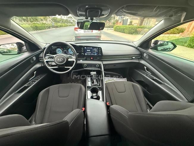 hyundai elantra hybrid 