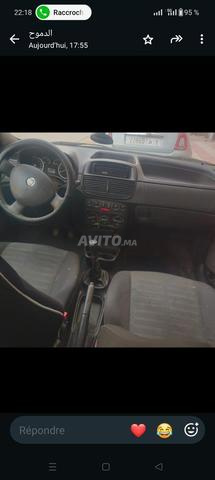 Voiture Fiat Punto bon prix - 2