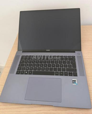 حاسوب محمول HUAWEI MATEBOOK i9 الجيل 12 - 2