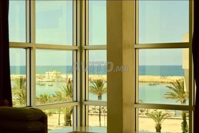 شقة بإطلالة على البحر في كورنيش أصيلة