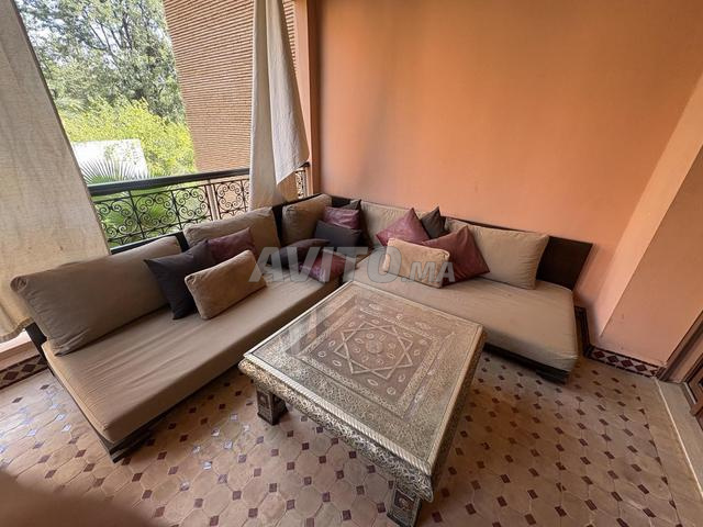 Je vends un lot complet de mobilier en bon état