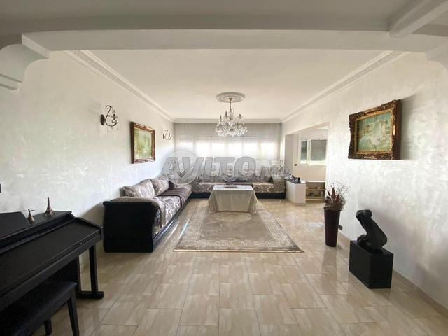CMN-MA-2063 - Appartement à vendre à Bd Abdelmoumen