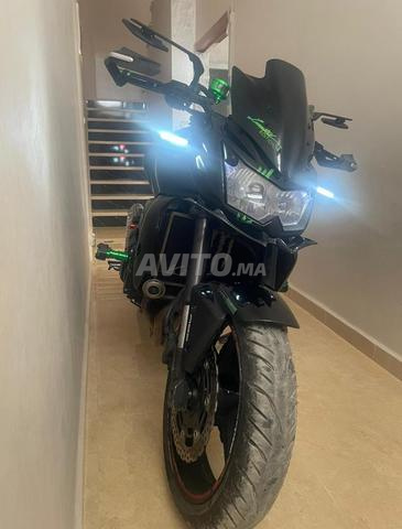 كاواساكي Z750 إصدار أسود - 2