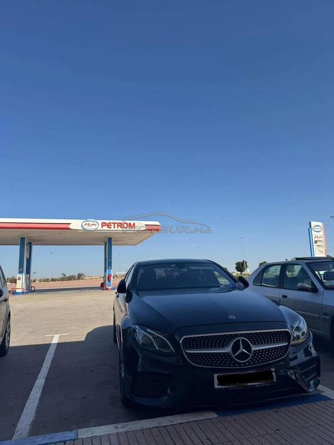 Mercedes classe E 220d modèle 2016 pack AMG