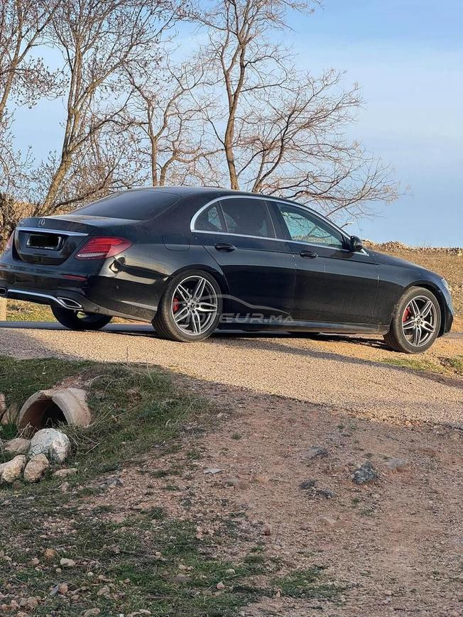 Mercedes classe E 220d modèle 2016 pack AMG