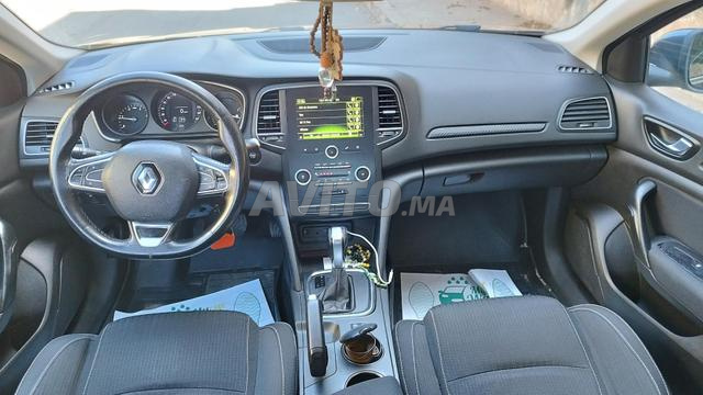 ميغان 4 سيدان