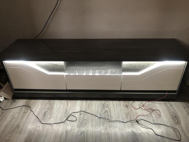طاولة تلفزيون KITEA مع إضاءة LED - 2