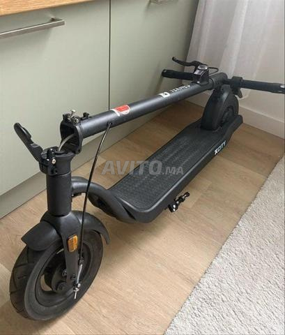 TROTTINETTE ÉLECTRIQUE - 2