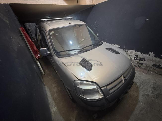 Citroën Berlingo model 2005 salé 