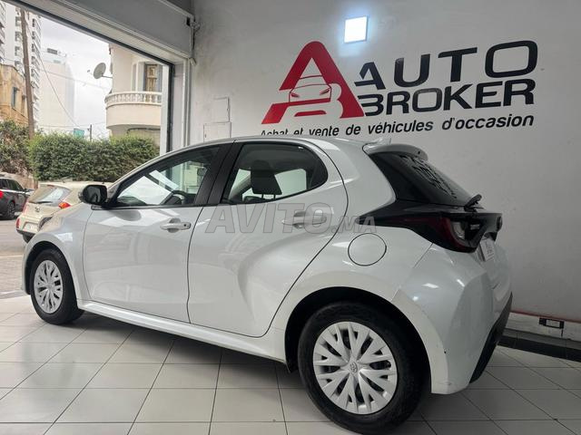 Toyota Yaris Essence Manuelle 2023 à Casablanca - 2