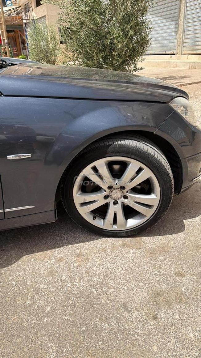 A vendre üne voiture