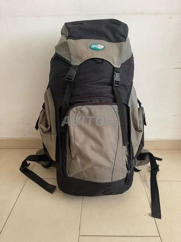 Sac à dos de voyage & trip 70L - Très bon état