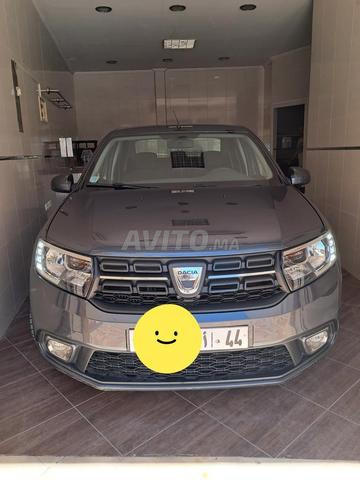 Je vends ma Dacia Logan de 2017 en excellent état