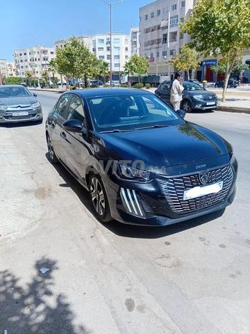 Peugeot 208 Diesel Manuelle 2025 à Fès - 2