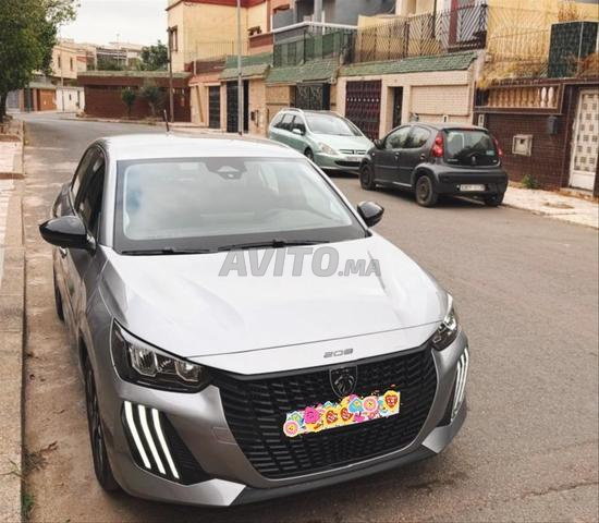 Peugeot 208 - 2