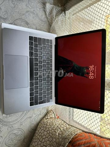 آبل ماك بوك آير 2019 لون رمادي i5 8GB