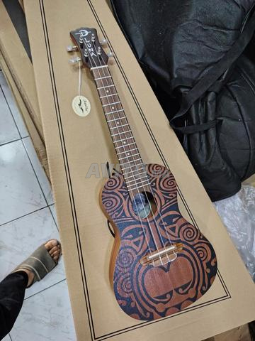 Ukulélé pro - 2