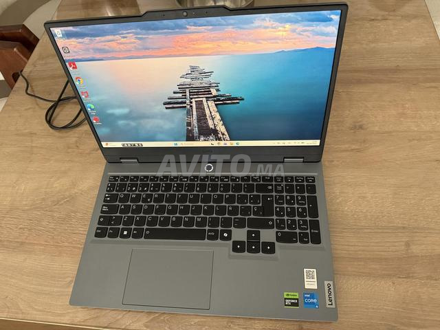 Lenovo LOQ 15 RTX 4050 6 GO i5 24 Go RAM SSD 512 - 2