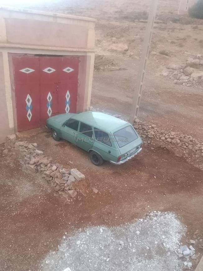 توجد السيارة في جهة كلميم وادنون بقرب بويزكارن