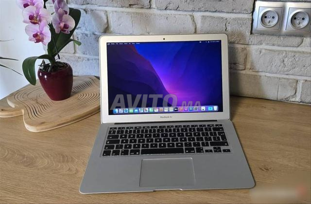 ماك بوك سليم اير قرص SSD بحالة جيدة - 2