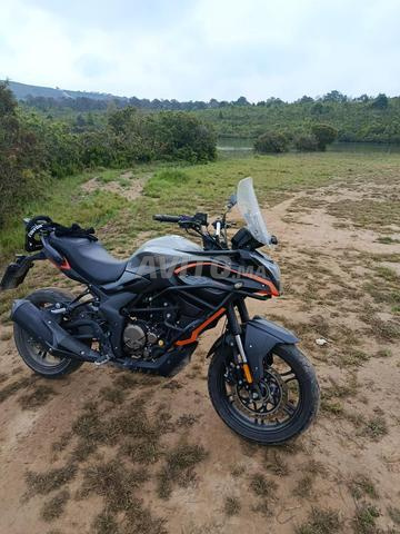 Voge 300 DS - 2