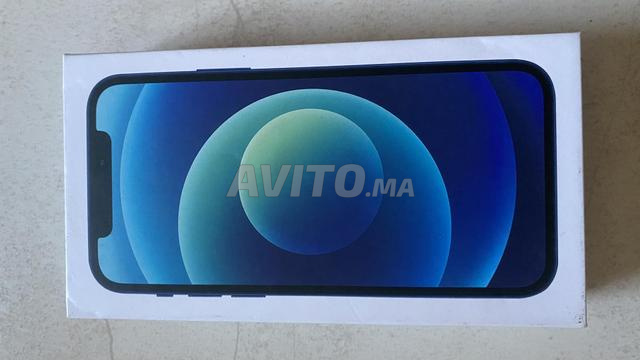 iPhone 13 neuf jamais utilisé - 2