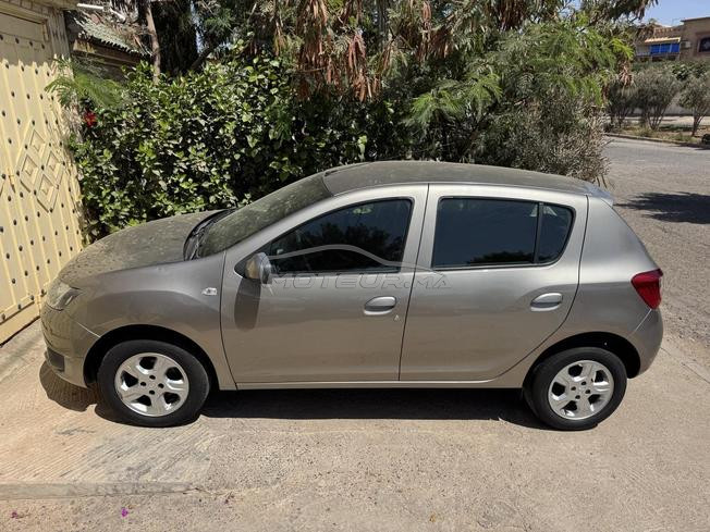 dacia sandero premain main