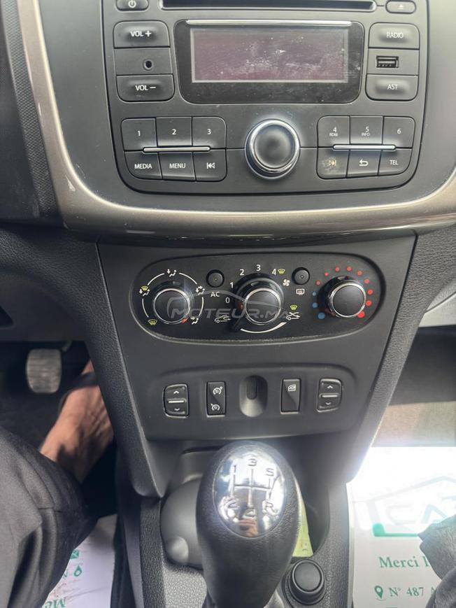 dacia sandero premain main