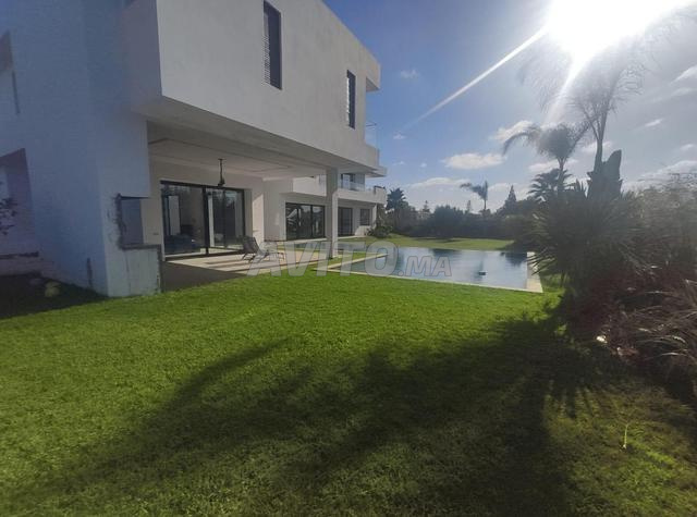 Villa de Prestige à vendre Souissi ONEP 2 000 m²