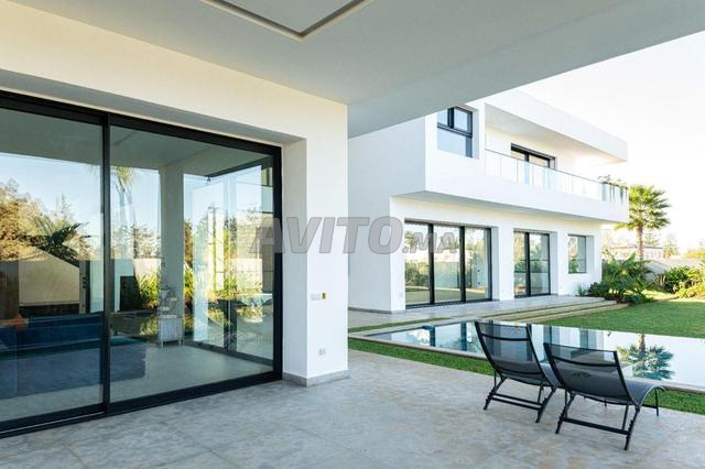 Villa de Prestige à vendre Souissi ONEP 2 000 m²