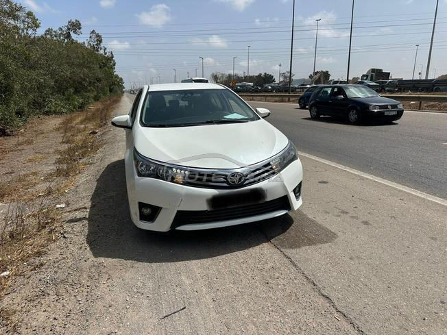 voiture Toyota Corolla 