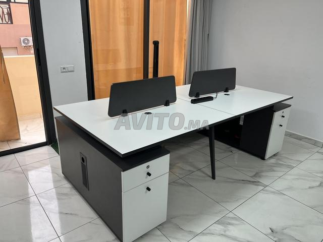 Bureau moderne 4 places - 1,20m*2,40m