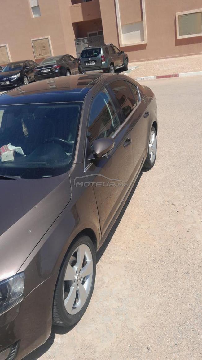 سيارة رائعة في حالة جيدة بدون عيوب